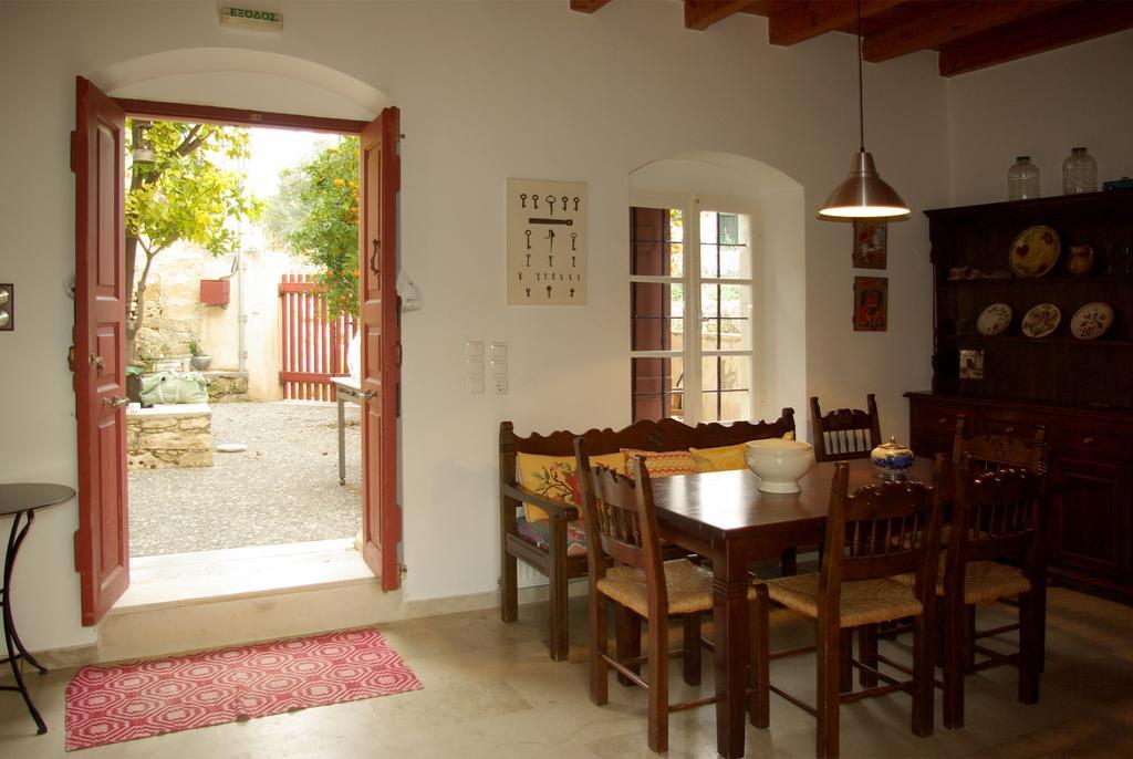 Sior Nikoletos Villa Vori Exterior photo